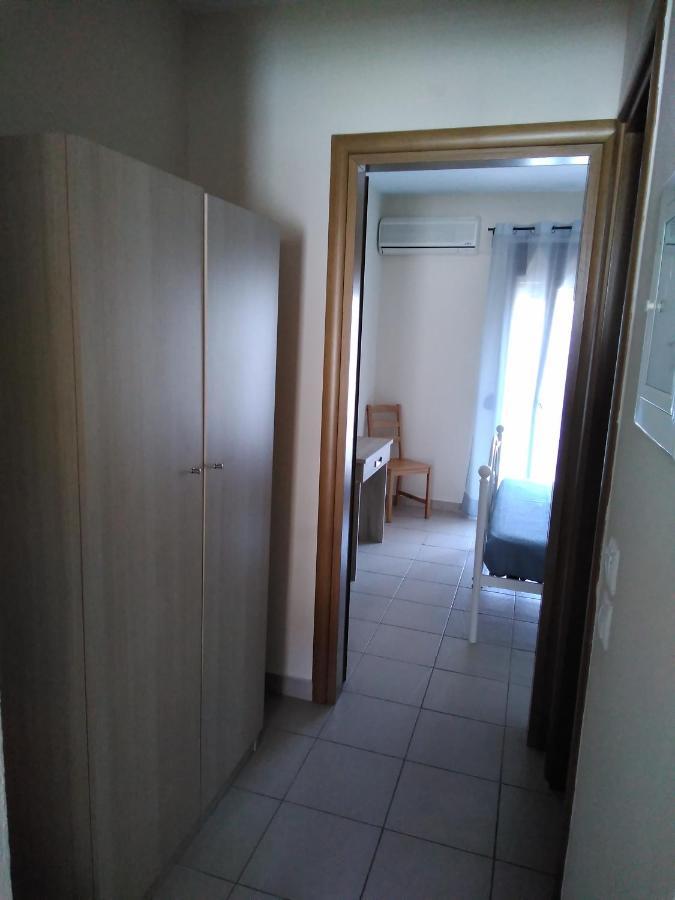 Chrusanthi'S Apartment Неа Скиони Екстериор снимка